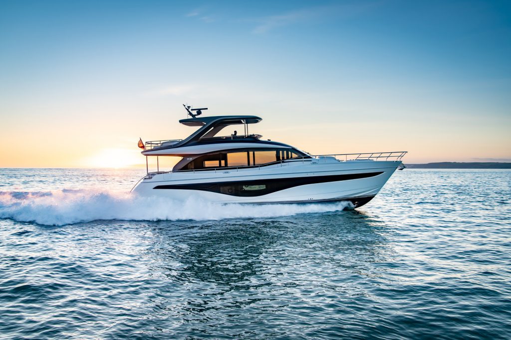 Princess Yachts Y72 Flybridge - boat shopping