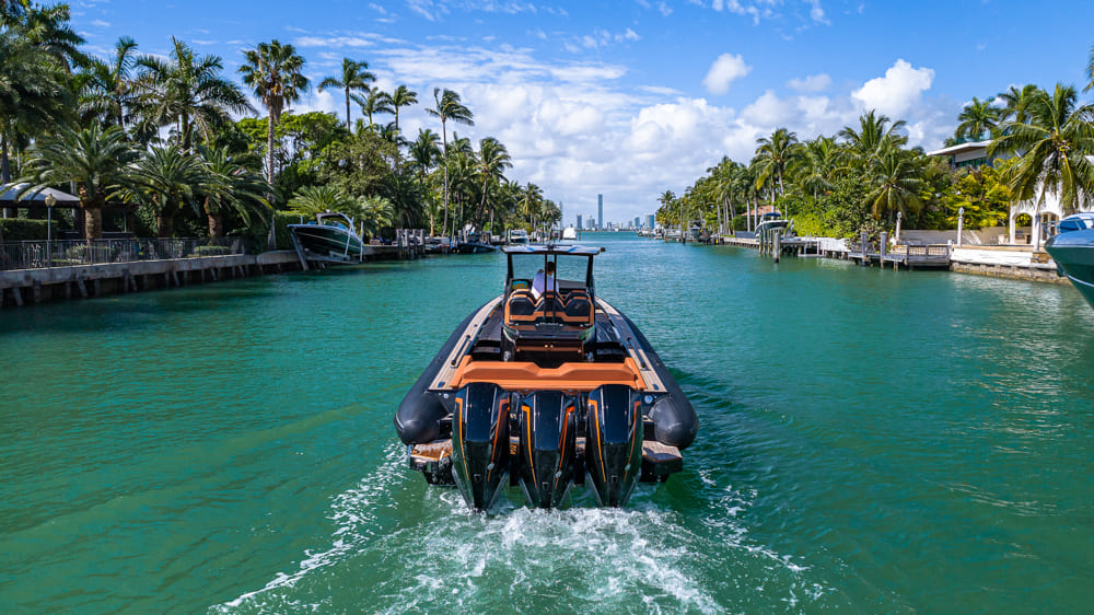 Technohull Omega 47 - boat shopping