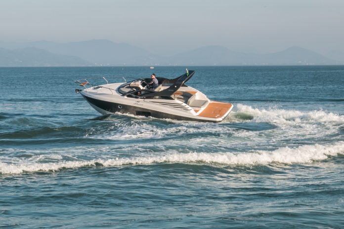 Armatti 300 Spyder (1) - boat shopping
