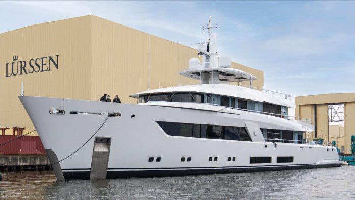 Lurssen superiate Projeto 13800 - boat shopping