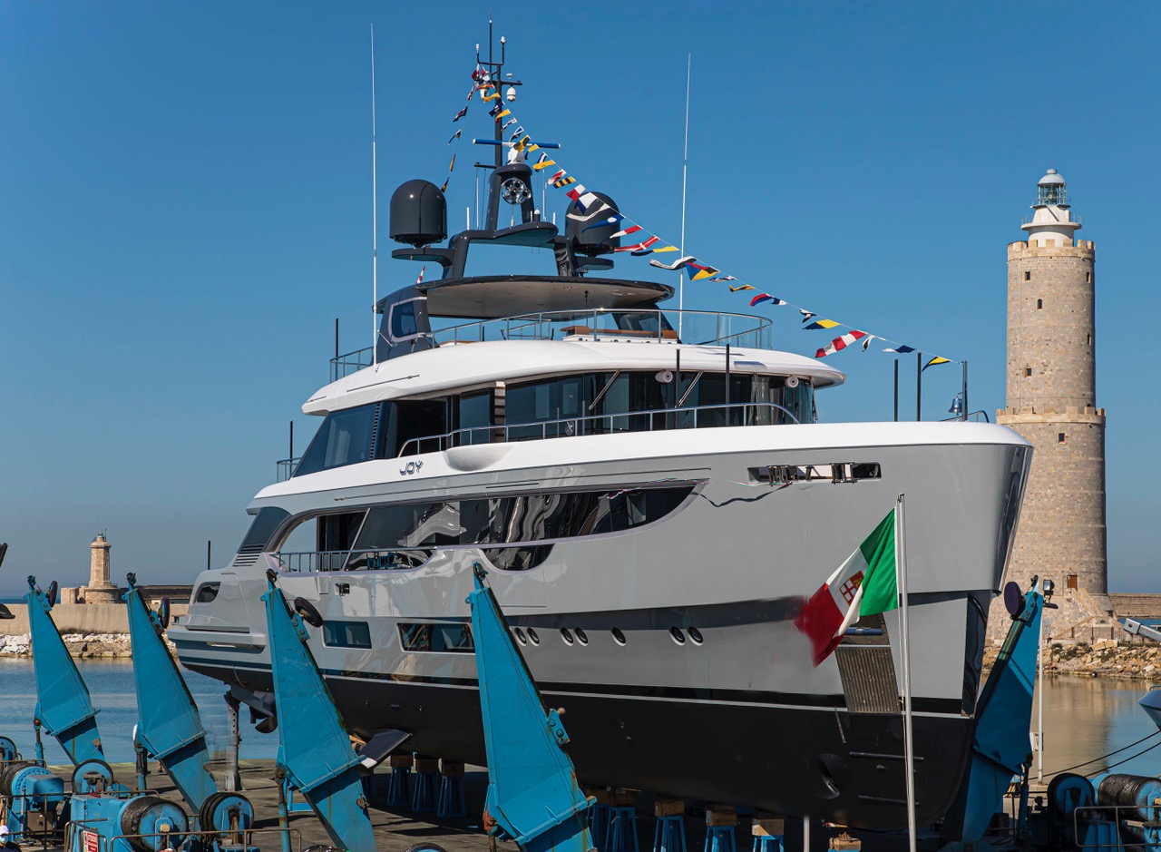 Segundo Benetti Oasis 40 Joy - boat shopping 1