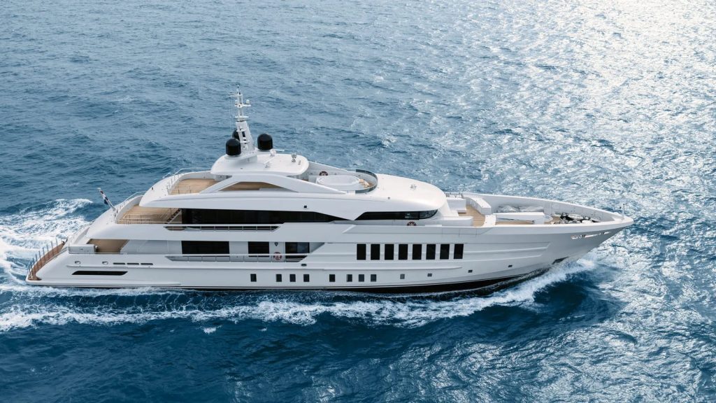 Superiate Moskito Heesen - boat shopping