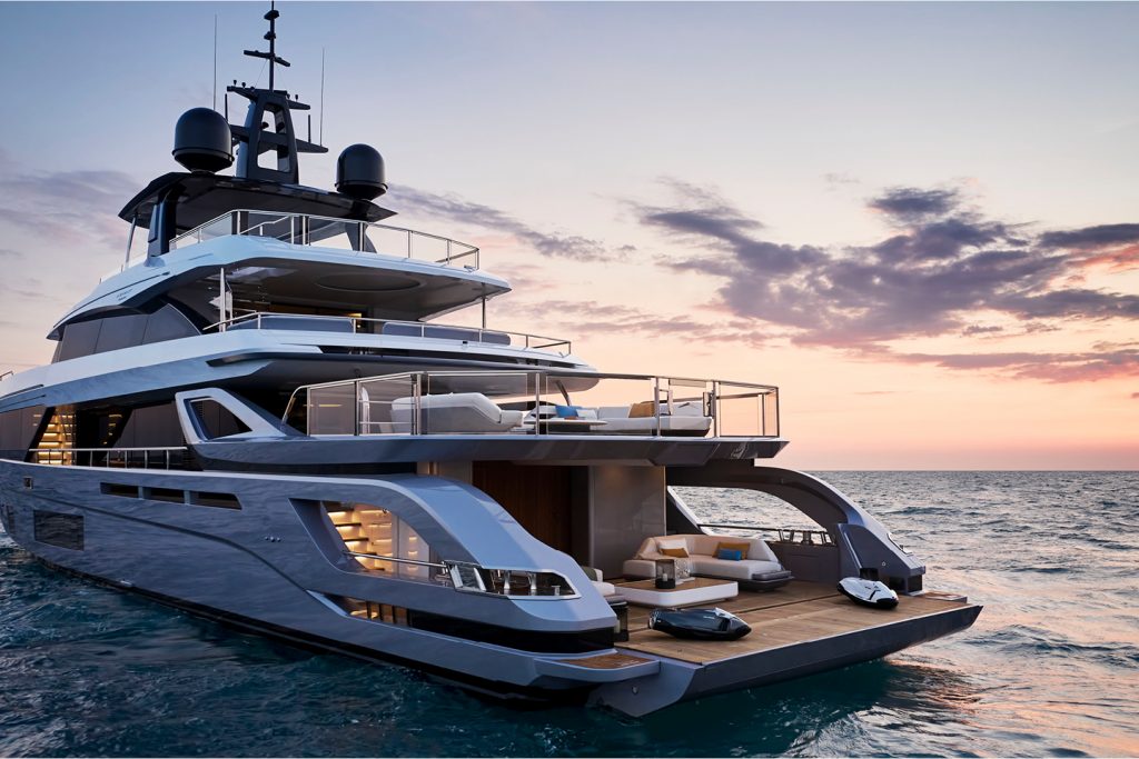 Azimut Grande Trideck - boat shopping