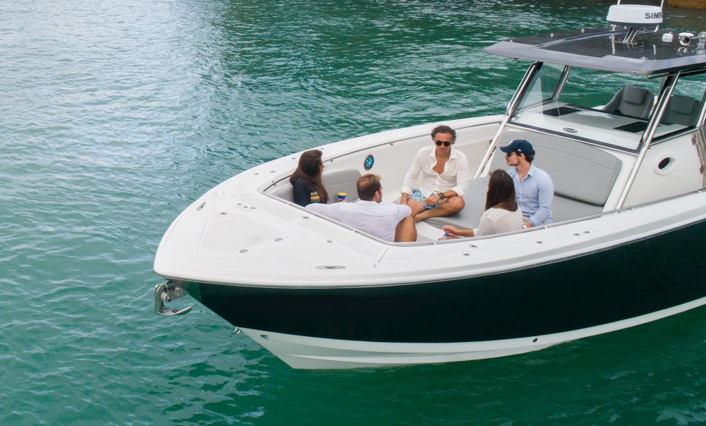 Fishing 390 Solarium - boat shopping