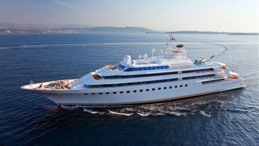 Superiate lady moura gran prix monaco formula 1 – boat shopping