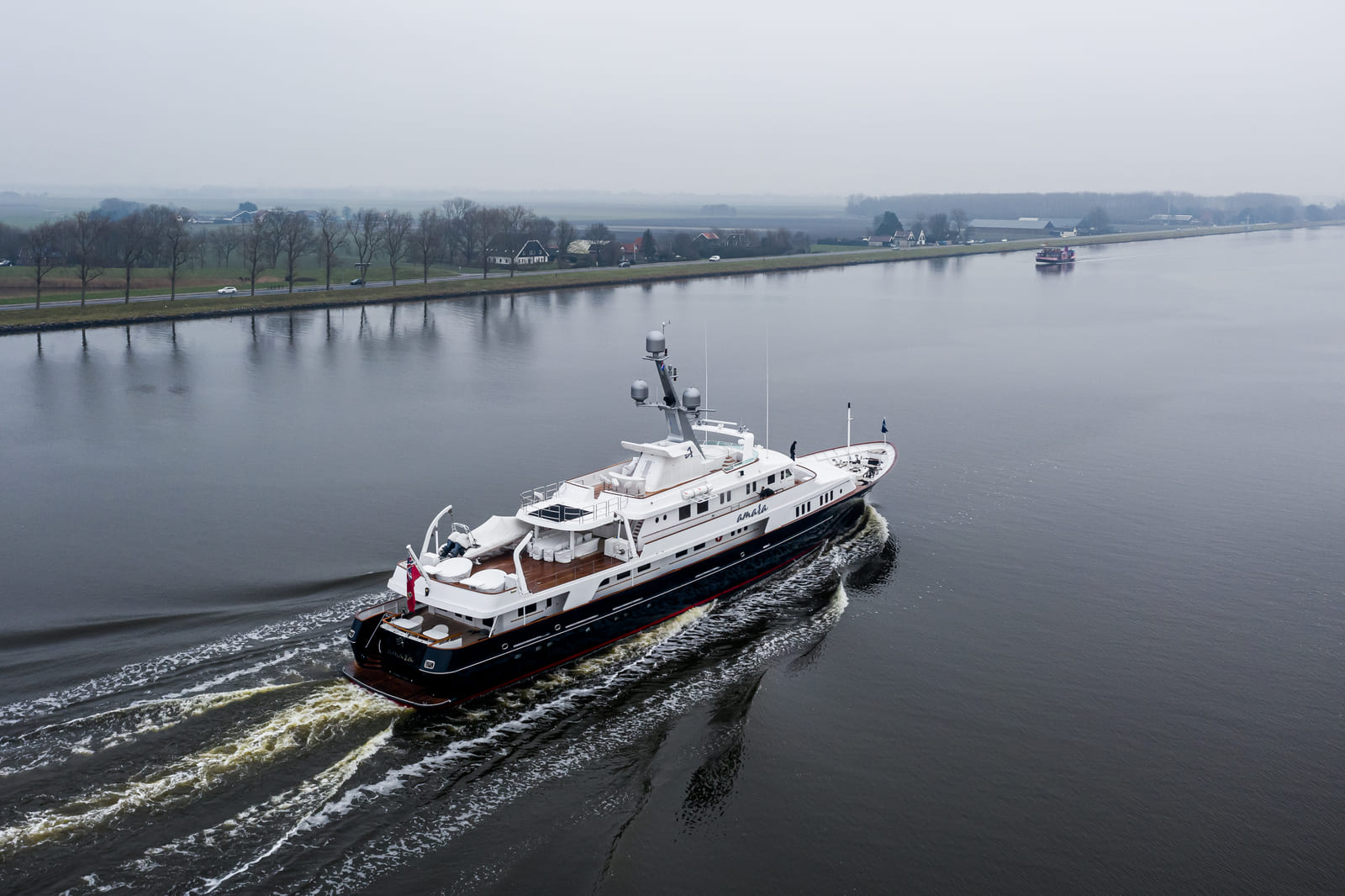 superyacht amara refit feadship - boat shopping