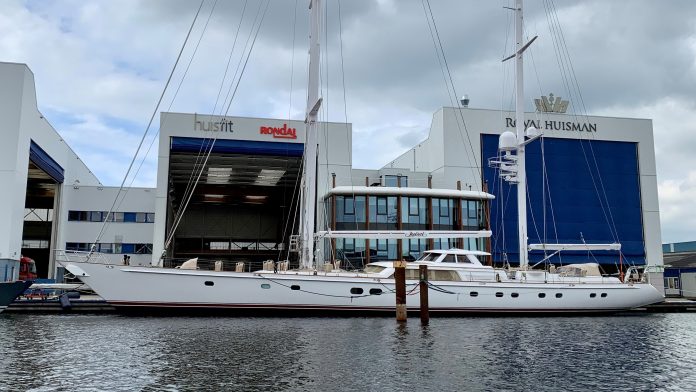 Veleiro Juliet refit Royal Huisman Huisfit - boat shopping