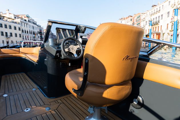 Magonis Wave e-550 barco elétrico - boat shopping