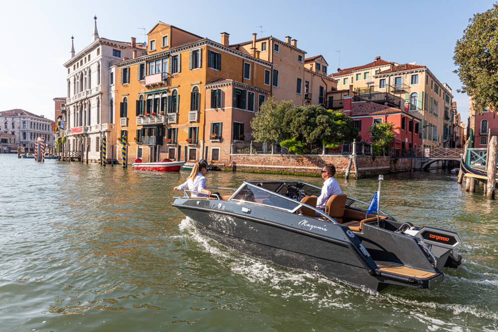 Magonis Wave e-550 barco elétrico - boat shopping