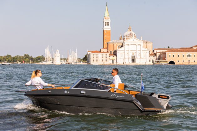 Magonis Wave e-550 barco elétrico - boat shopping