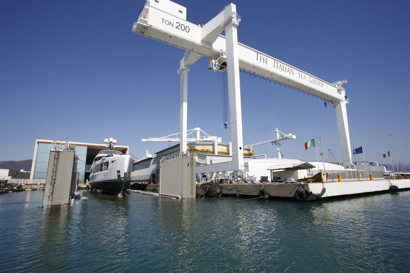 The Italian Sea Group se interessa por perini navi - boat shopping