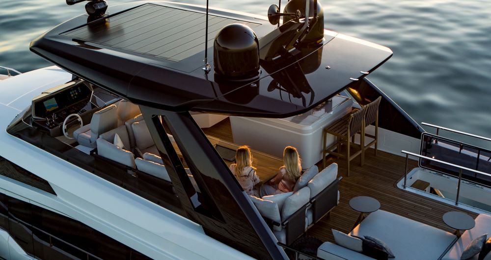 Ferretti Yachts 780 - boat shopping