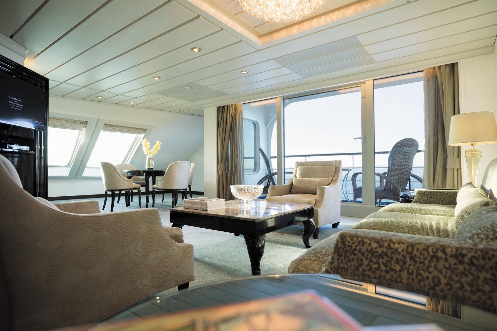 Regent Seven Seas Cruises Cruzeiro de Volta ao Mundo - boat shopping