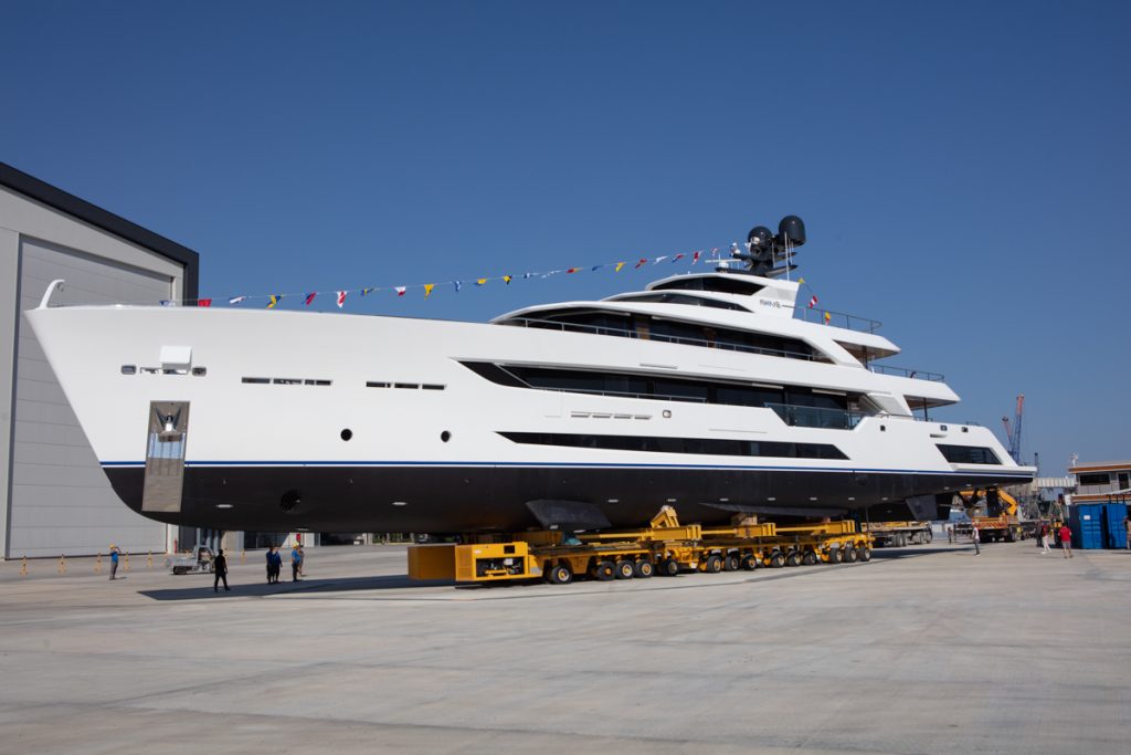 Superiate Al Waab II Alia Yachts - boat shopping