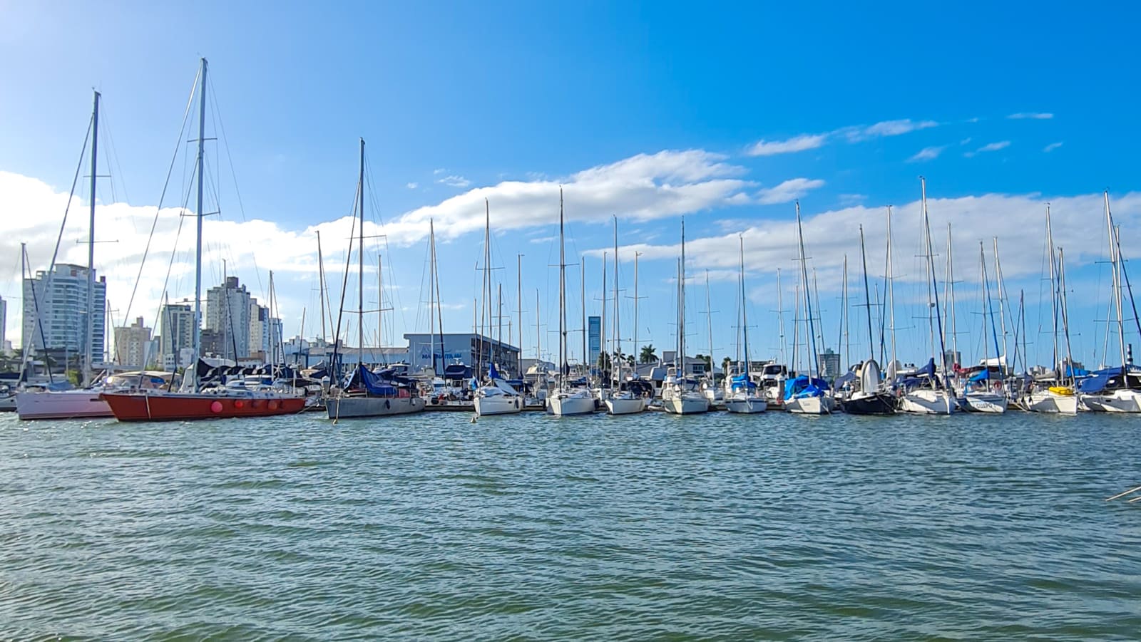 marina itajai - boat shopping