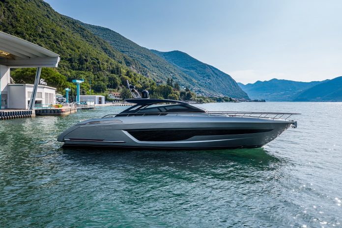 Riva 68 Diable - boat shopping