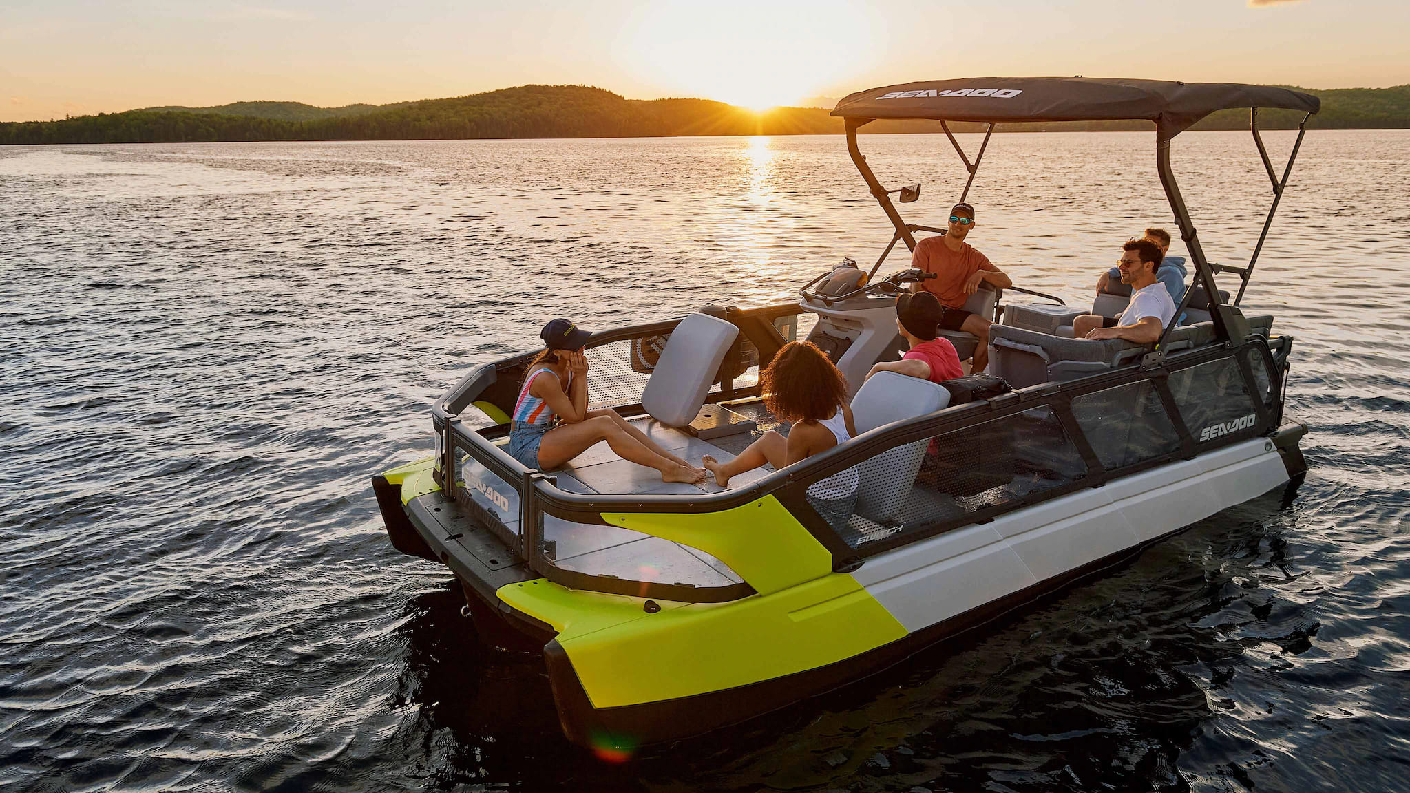 BRP revela as novidades da linha 2022 em evento global Boat Shopping