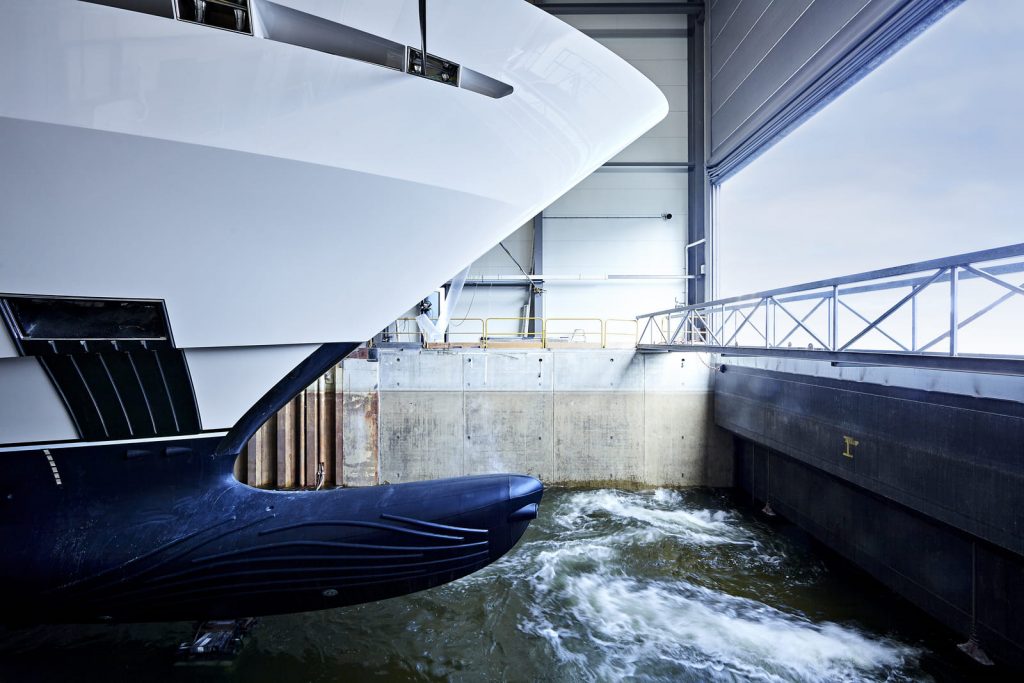 Superiate Heesen Projeto Falcon - boat shopping