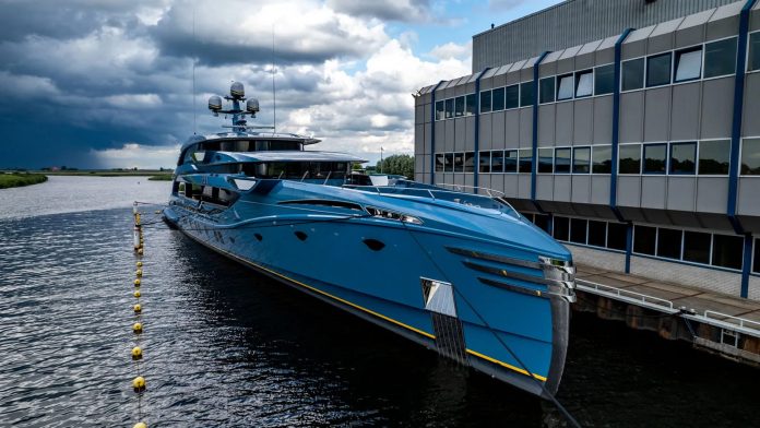 Superyacht PHI Royal Huisman Guy Fleury - boat shopping