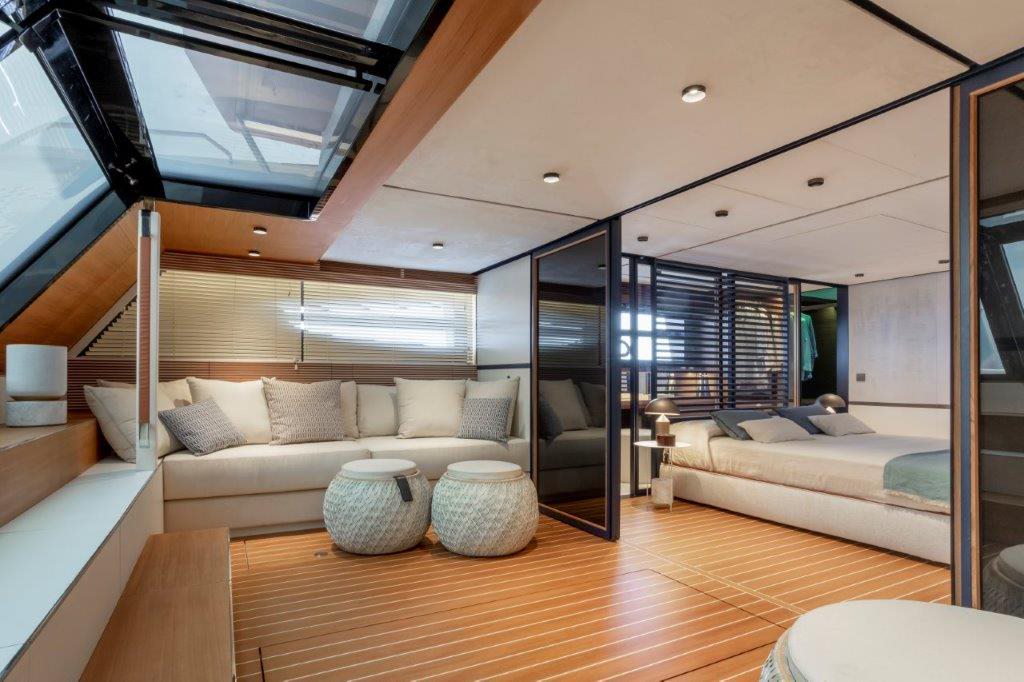 Evo-V8-Master-Cabin-Lounge-boat-shopping-1