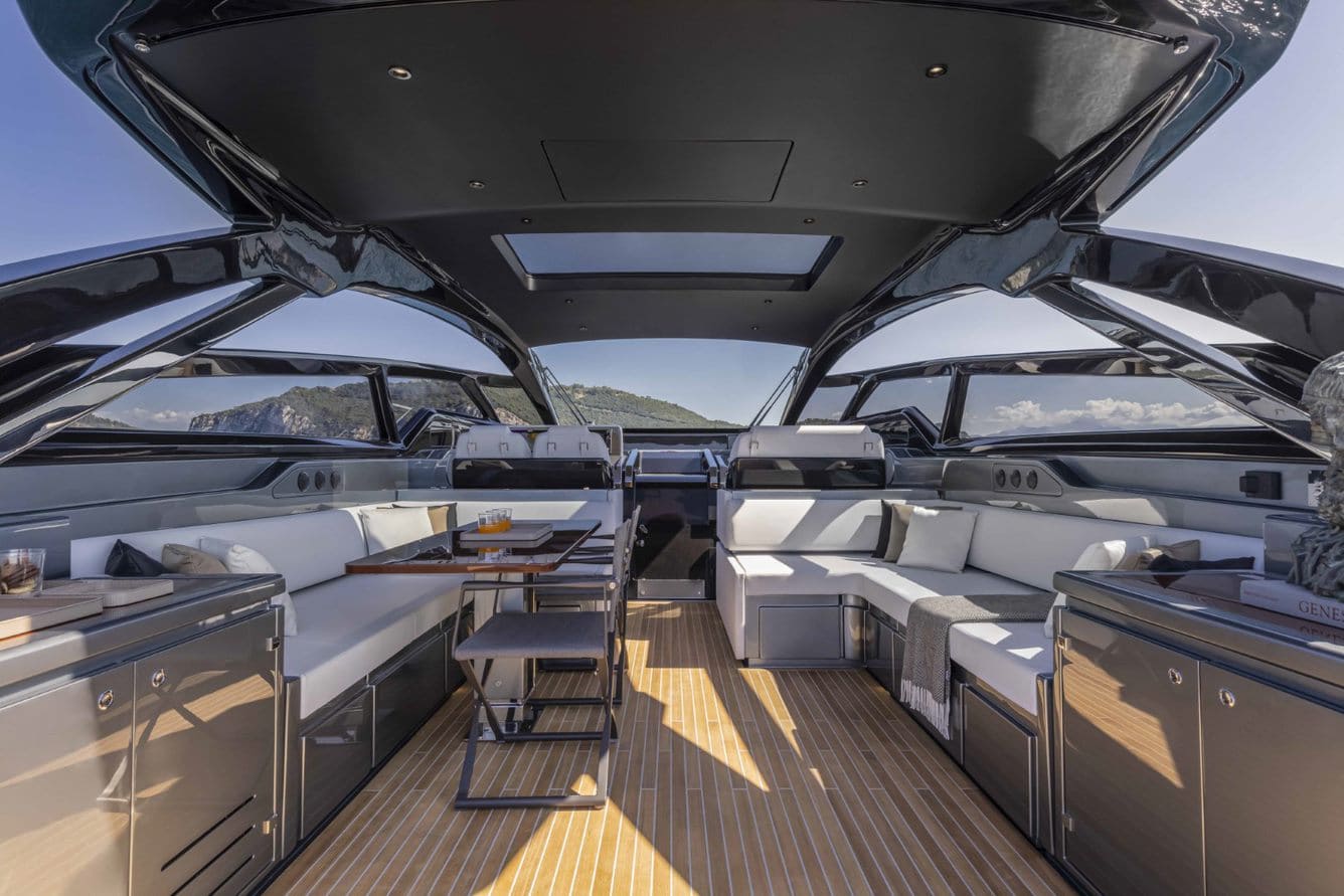 Riva 68' Diable boat shopping 6