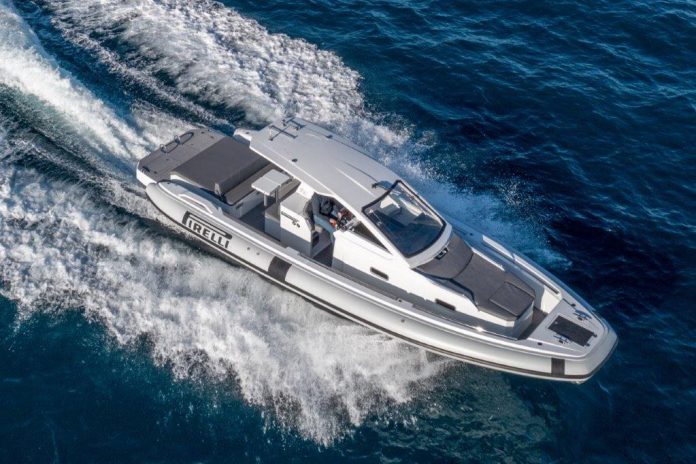 TecnoRib-Pirelli-35-boat-shopping-1