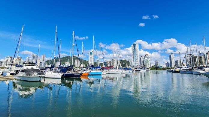 marina itajai boat shopping 1