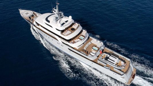 victorious boat shopping