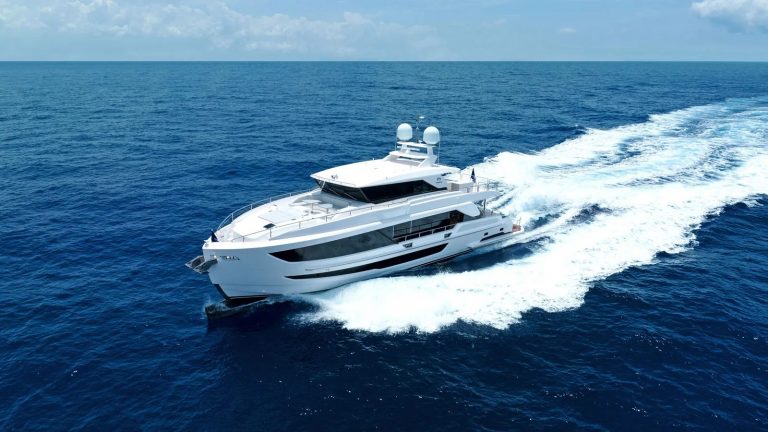 Por dentro do mais recente Horizon Yachts FD90